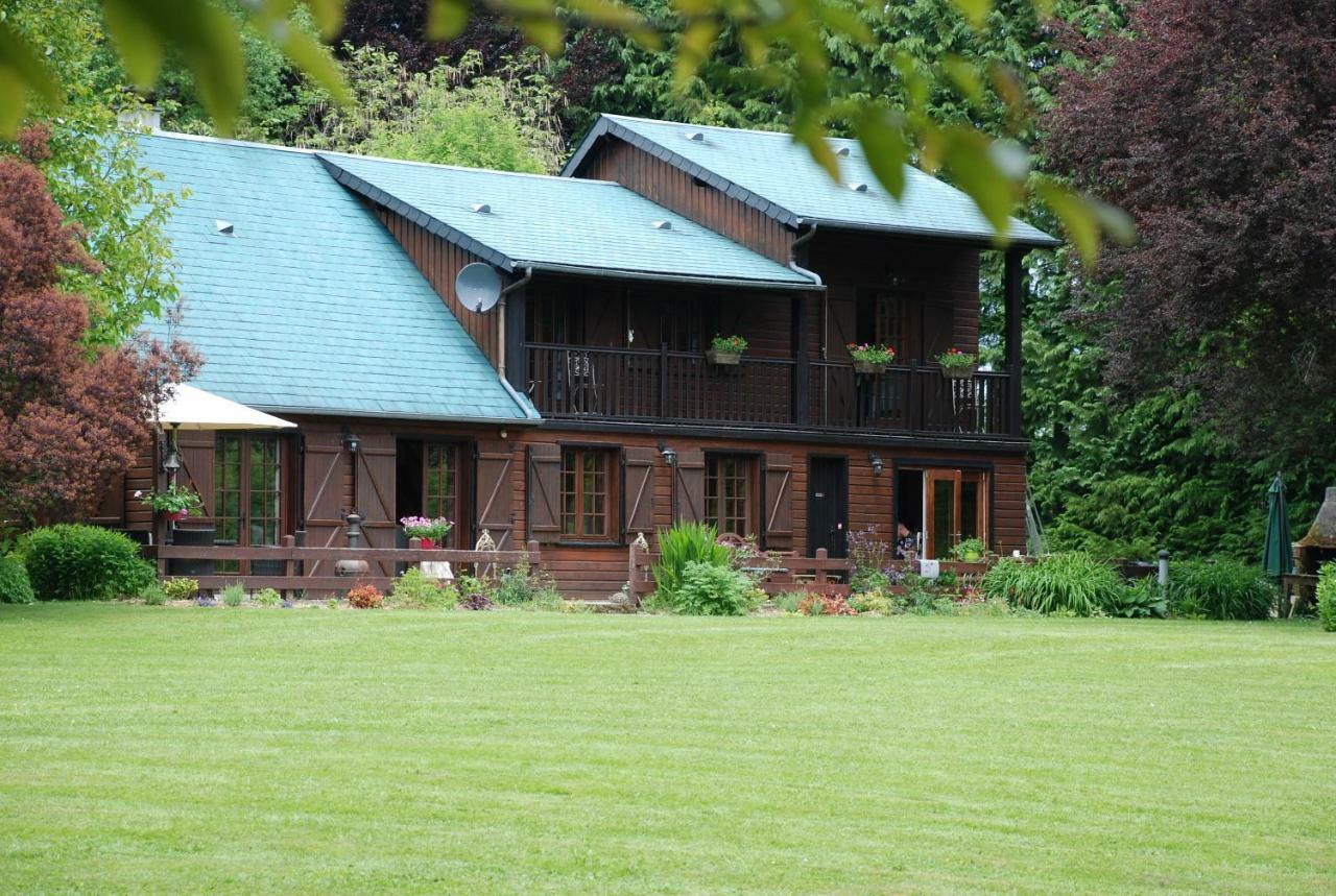 Spruce Lake Sauviat-sur-Vige Экстерьер фото